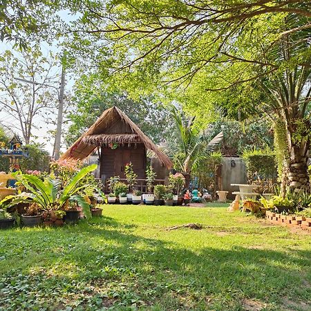 Smilingface Guesthouse Sukhothai Exterior photo